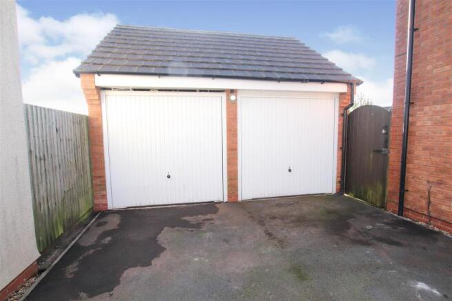 DETACHED DOUBLE BRICK GARAGE