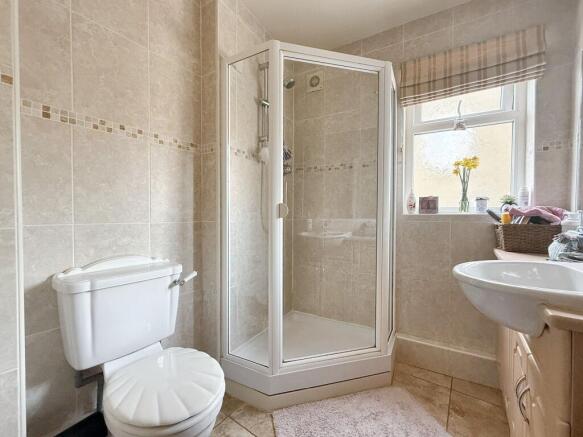 2 bed Flat for sale Image 10