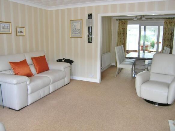 Lounge 2