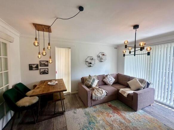 lounge 5.jpeg