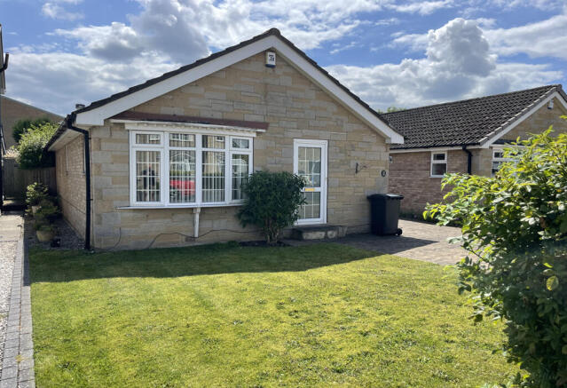 18 Otterwood Bank Front