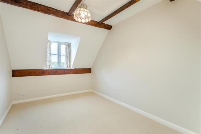 8623017-interior02.jpg