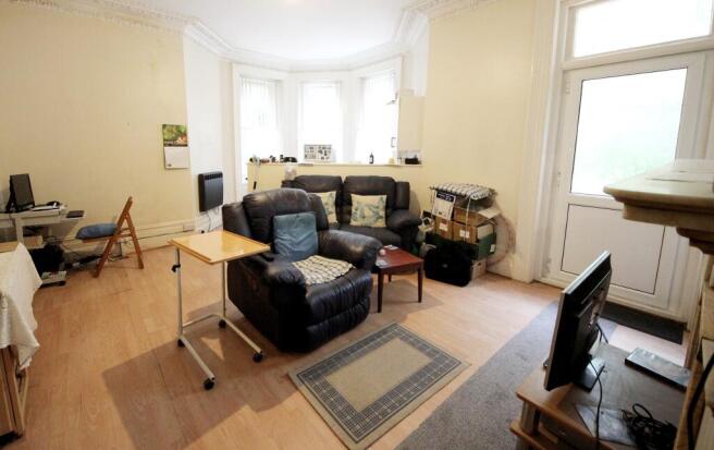 lounge 3