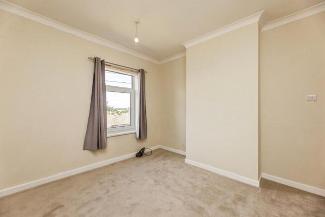 2 bed Terraced for sale Image 6