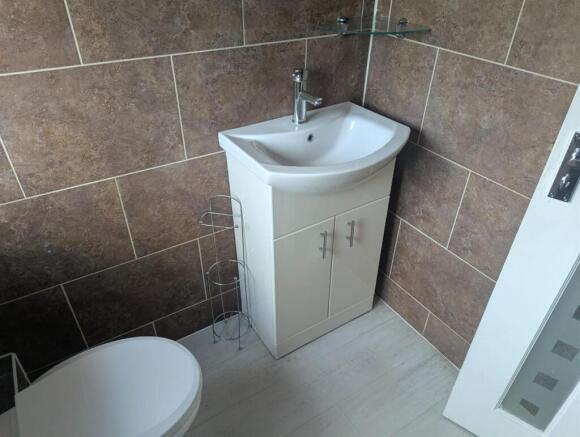 3 bed Terraced for sale Image 11
