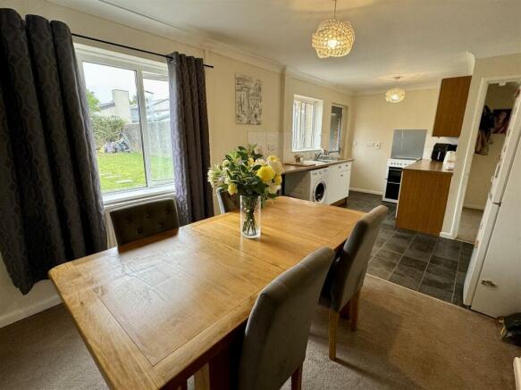 Open plan Kitchen Dining Room