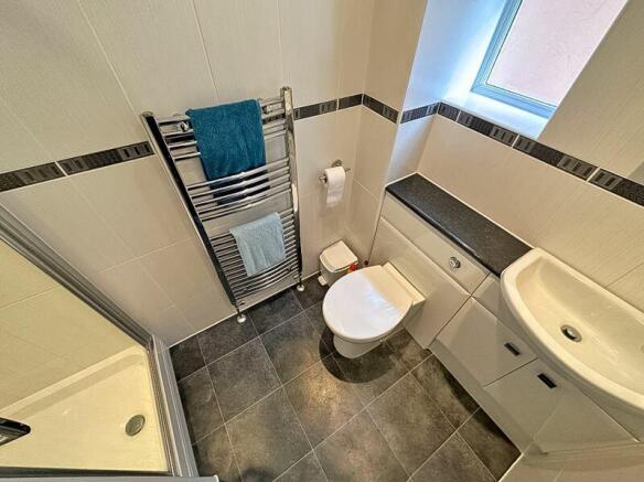 SHOWER ROOM