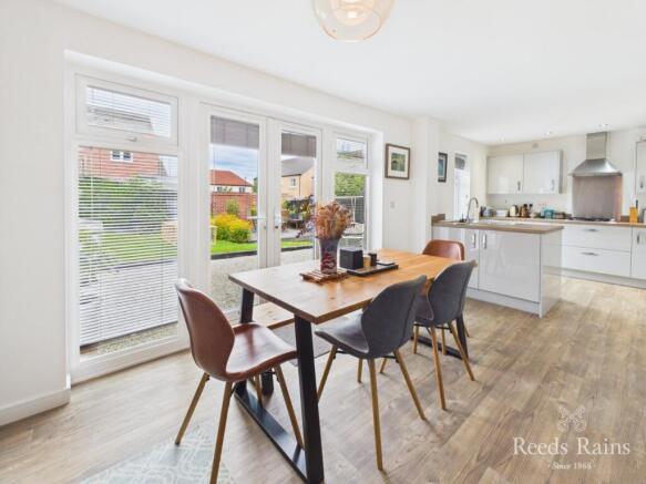 Kitchen/Dining Area