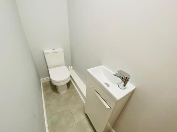 Cloakroom - annexe
