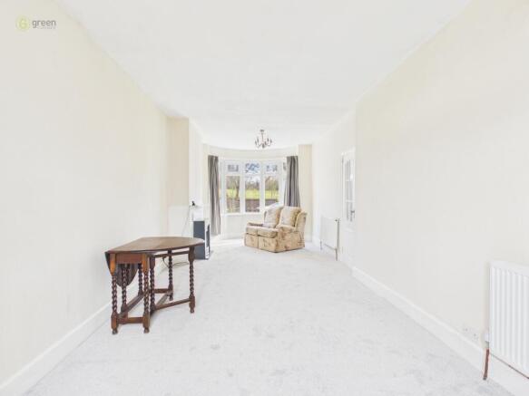 cam05591g0pr0166still018