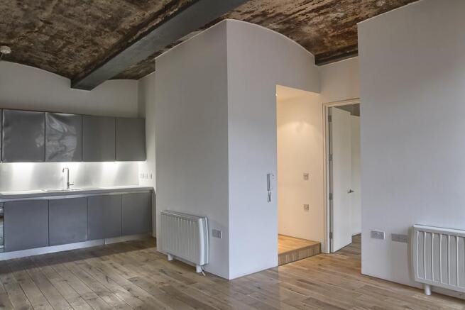 1 bed Apartment to rent Image 5