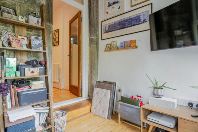3 bed Terraced for sale Image 9