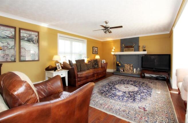 1015_McIntosh Drive.