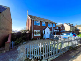 281, Great North Road, Eaton Ford PE19 7BH