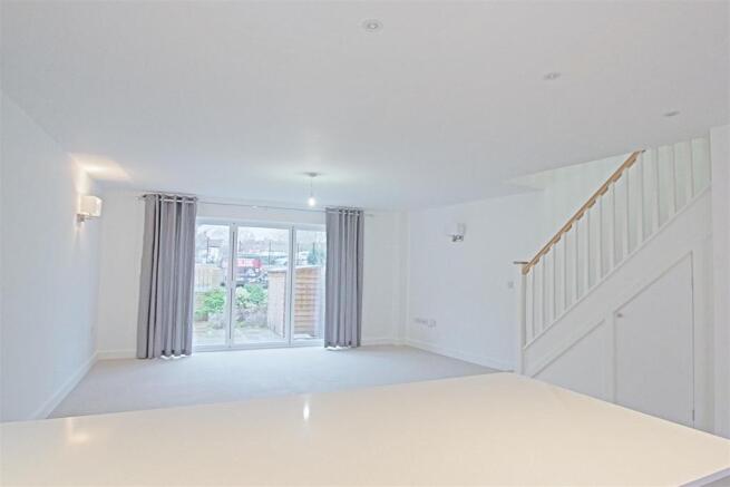 Living Room 2.jpg