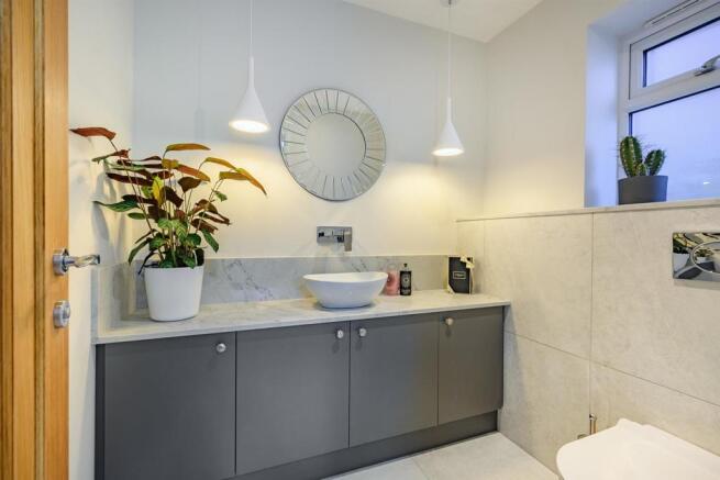 8482132-interior26.jpg