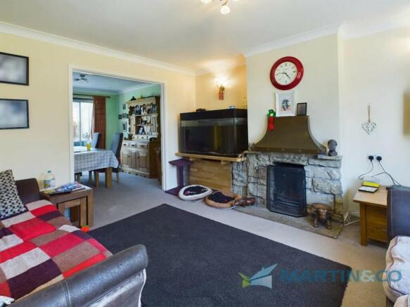 CAM02145G0-PR0024...