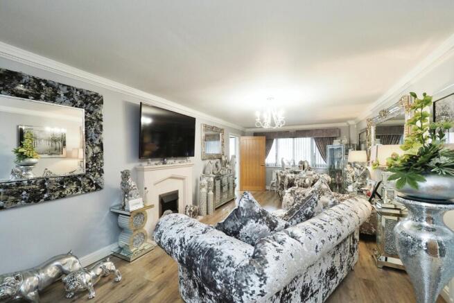 Main Living Area, fantastic condition