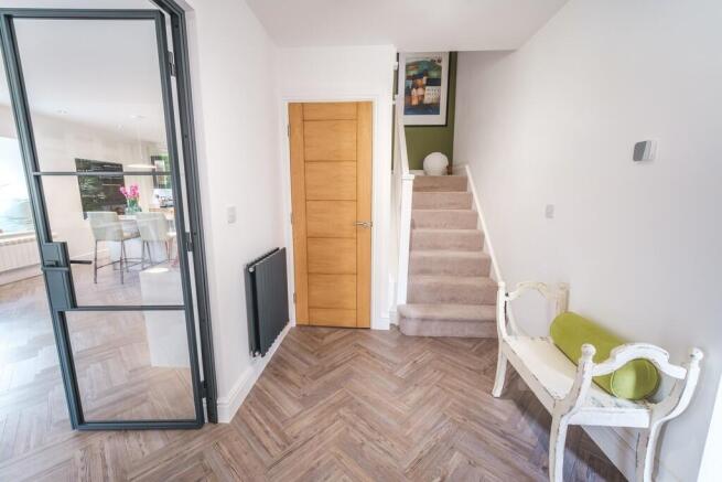 Richemont Close, Richmond photo 4