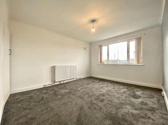 2 bed Flat to rent Image 6