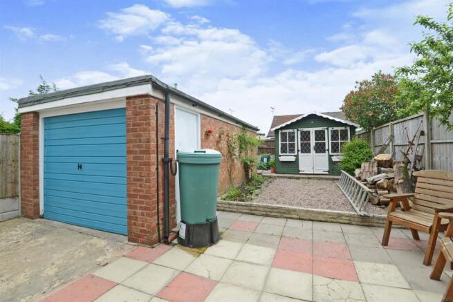 Garage: