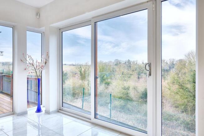 8 bed Detached for sale Image 11