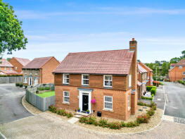 60, Agincourt Drive, Sarisbury Green, Southampton SO31 7PG