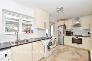 8, Victoria Close, Basildon SS15 6AP