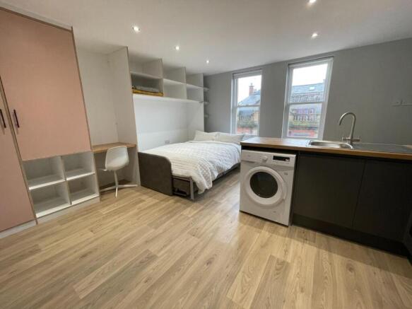 Studio to rent Image 4