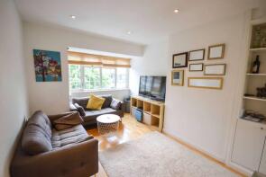 Flat 45, St Georges Court, Garden Row, London SE1 6HD