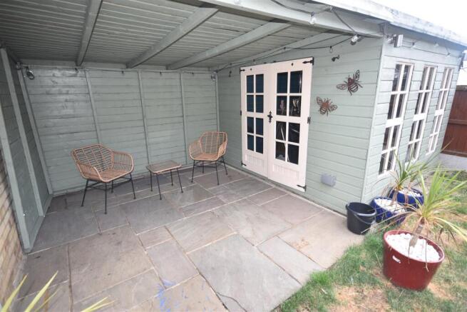 3 bed Semi-Detached Bungalow for sale Image 8