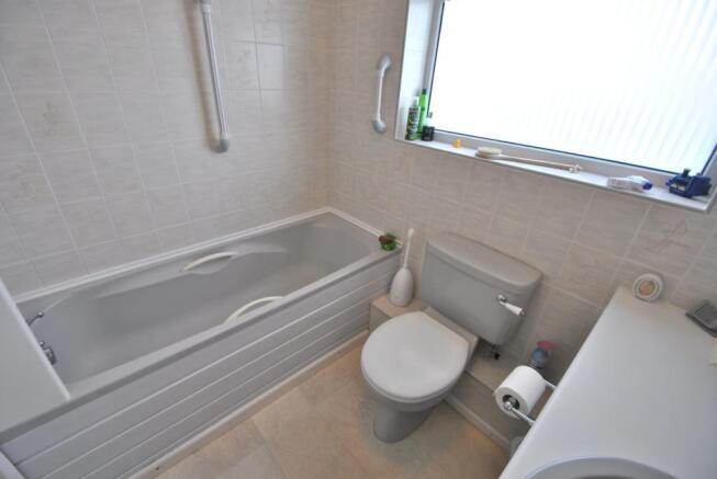 Photo 12
