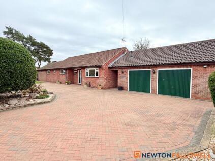 Station Road, Collingham NG23 7RA
