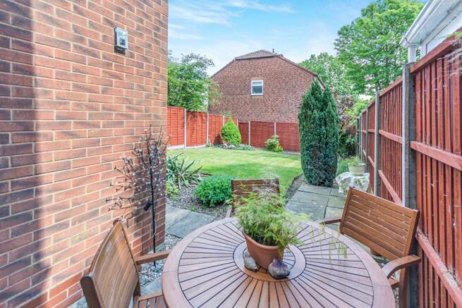 Rear Side Patio