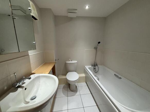 Flat for sale Image 7