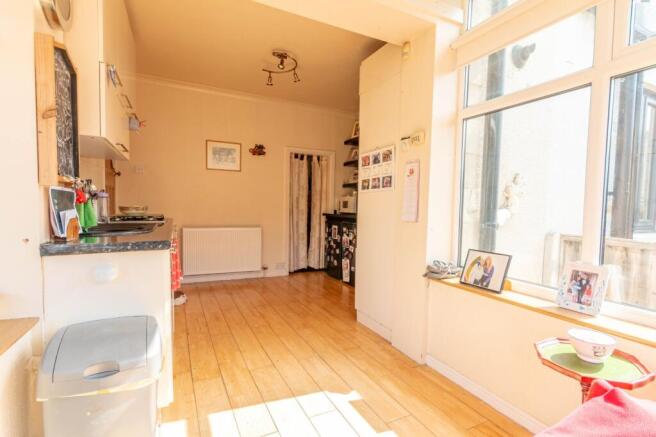 2 bed Semi-Detached for sale Image 12