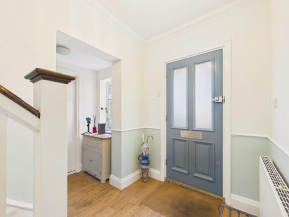 4 bed Semi-Detached for sale Image 5