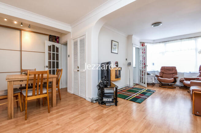 Uxbridge Road, Feltham, TW13