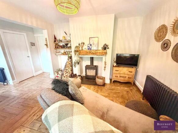 3 bed Semi-Detached for sale Image 6