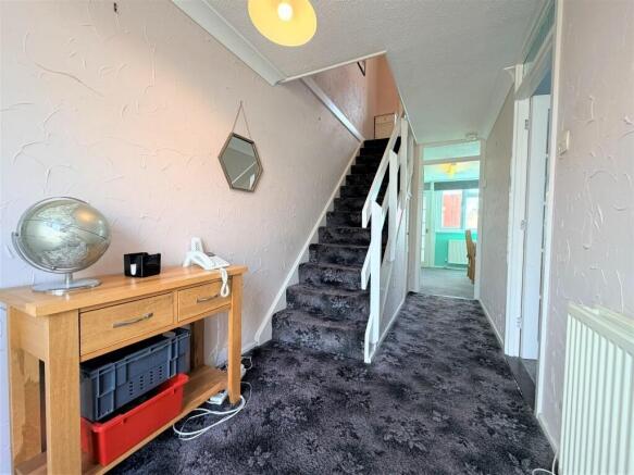 ENTRANCE HALL1