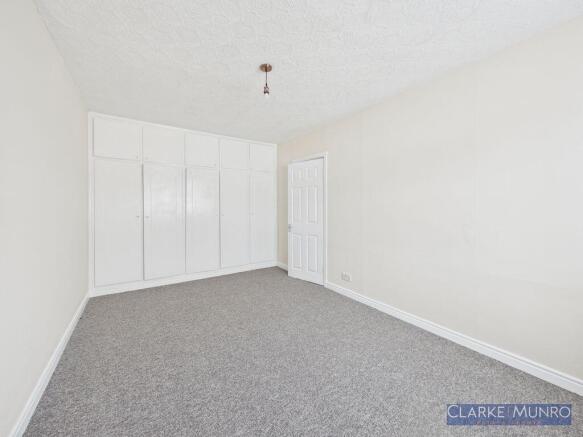 3 bed Semi-Detached for sale Image 4