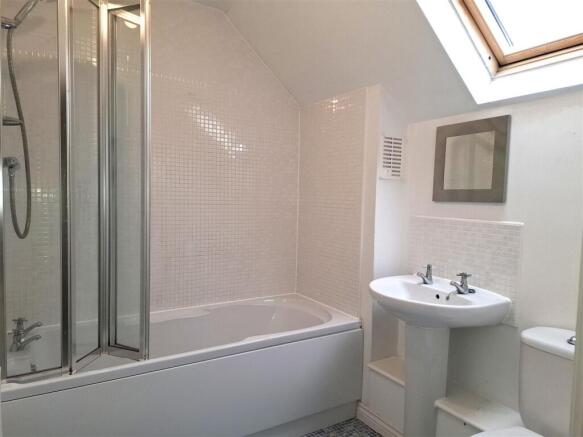 Bathroom.jpg