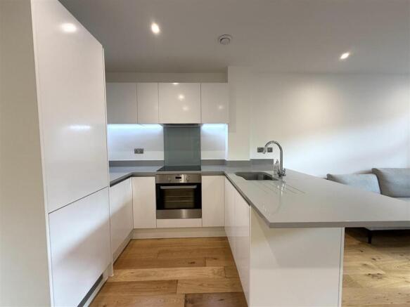 Kitchen Pic 1.jpeg