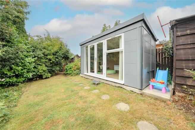 3 bed Semi-Detached for sale Image 11