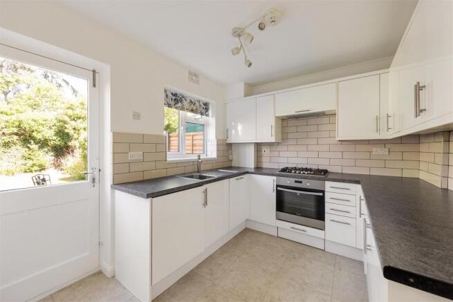 Handsworth Avenue, E4