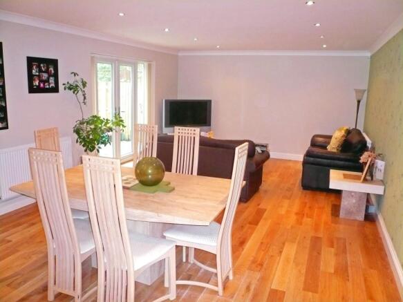 Dining/Sitting Room