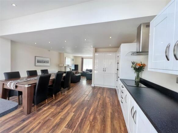Kitchen/Dining Room