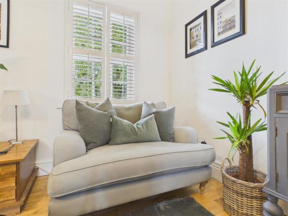 2 bed Apartment for sale Image 7