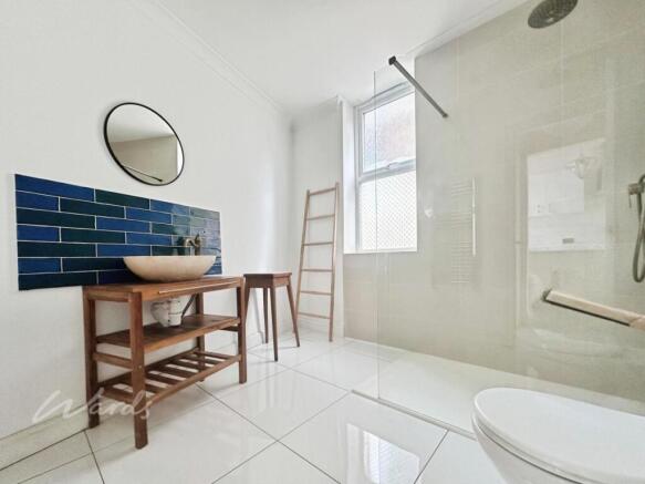 Belmont shower use