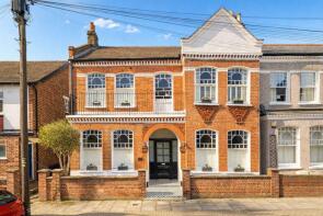 47, Dafforne Road, London SW17 8TY